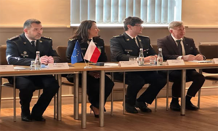 spotkanie w komendzie